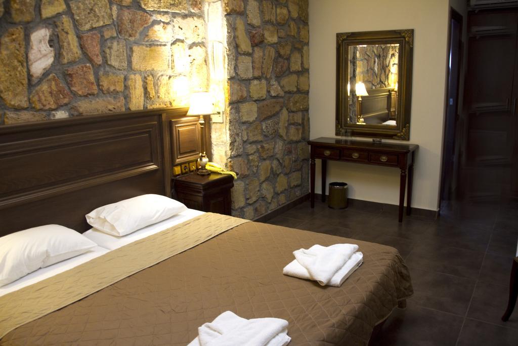 Iris Spa Loutra Edipsou  Habitación foto