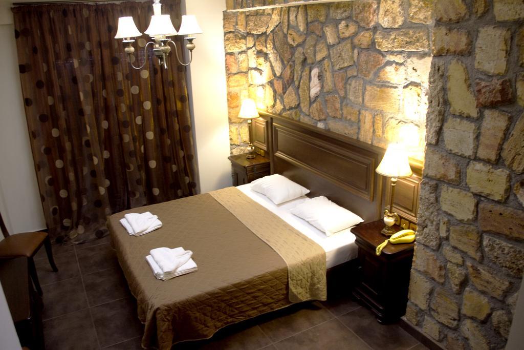 Iris Spa Loutra Edipsou  Habitación foto